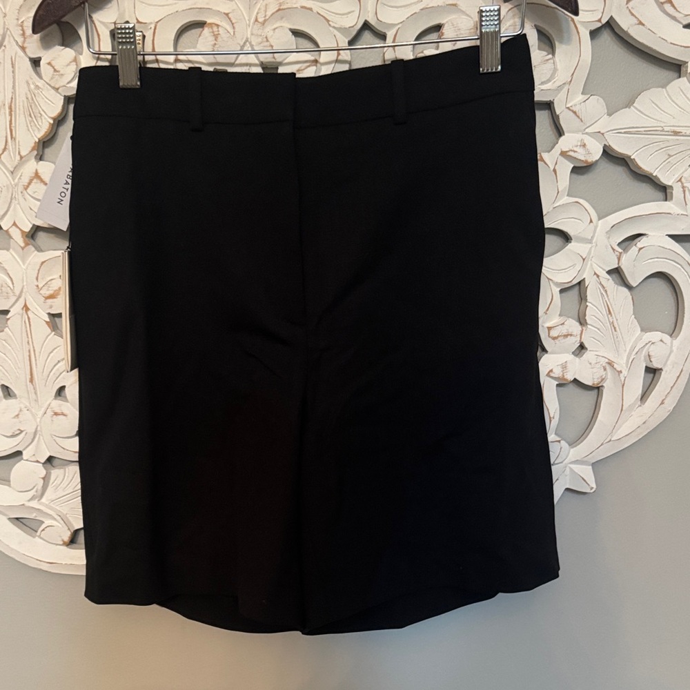 Babaton Agency Black Tailored Shorts size 6 NWT new